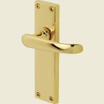 Windsor Polished Brass Lever Latch Handle on Long Plate